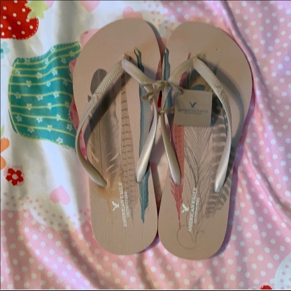 American eagle flip flops